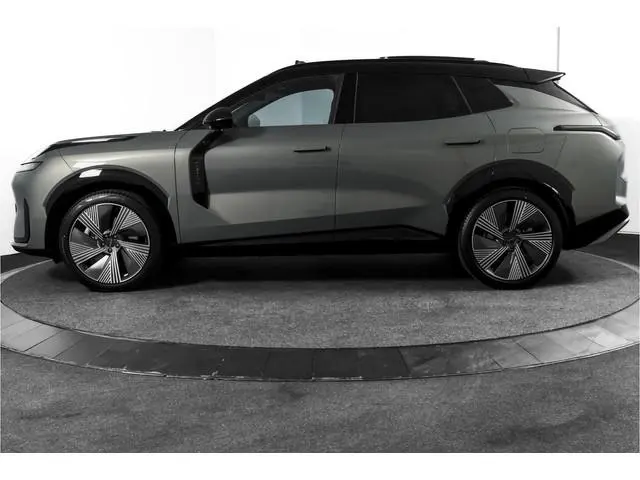 Lynk & Co 08