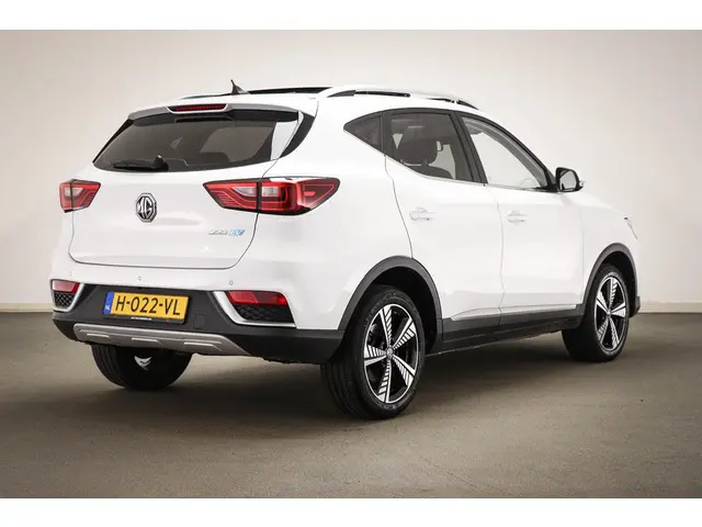 MG MG ZS EV Luxury 45 kWh | PANORAMADAK | STOELVERWARMING | APPLE | CAMERA