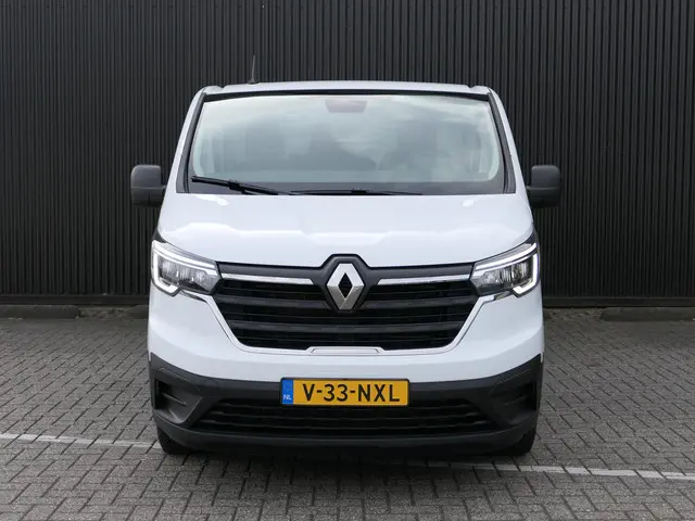 Renault Trafic 2.0 dCi 130 T30 L2H1 Comfort - Vloerplaat laadruimte - Camera - Trekhaak - Cruise
