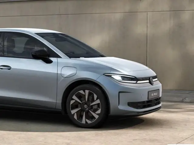 Volkswagen ID. Polo Life First Edition 52 kWh accu, 211 PK · Achteruitrijcamera · Draadloze telefoon...