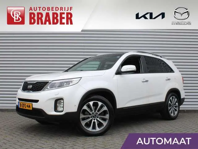 Kia Sorento 2.4 GDi ExecutiveLine | Schuifdak | Stoelverwarming + ventilatie | Elek. stoelverstelling | 19" LM | Leer | Clima | Camera | Cruise | Navi |