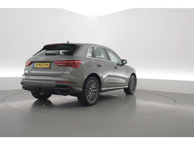 Audi Q3 35 TFSI S Line | Rijklaar! |  Dig. Cockpit | Trekhaak | Cruise Contr. | 360cam | Stoelverw.