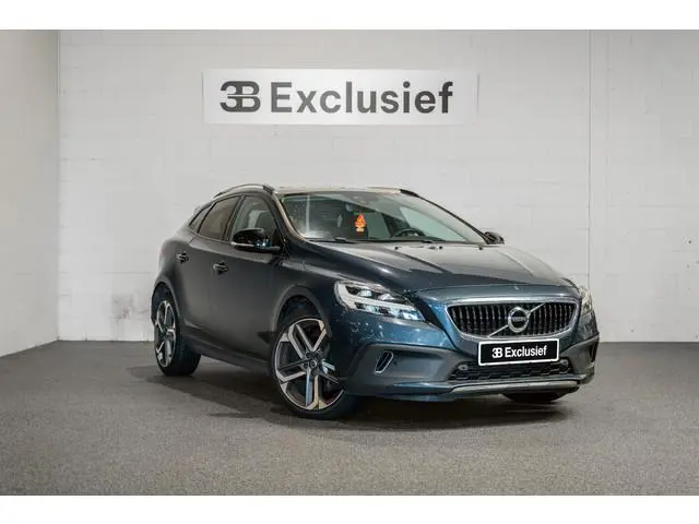 Volvo V40 Cross Country 1.5 T3 Polar+ Luxury