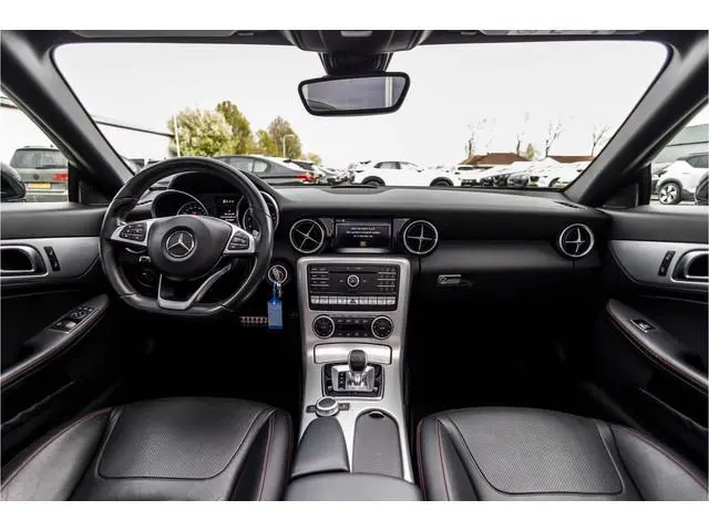 Mercedes-Benz SLC