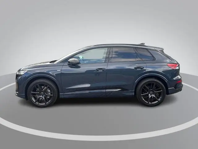 Audi Q4 e-tron S edition quattro performance 82 kWh · Tech Pro · Panorama dak · SONOS Sound · Ambien...