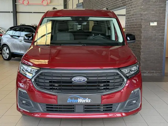 Ford Tourneo