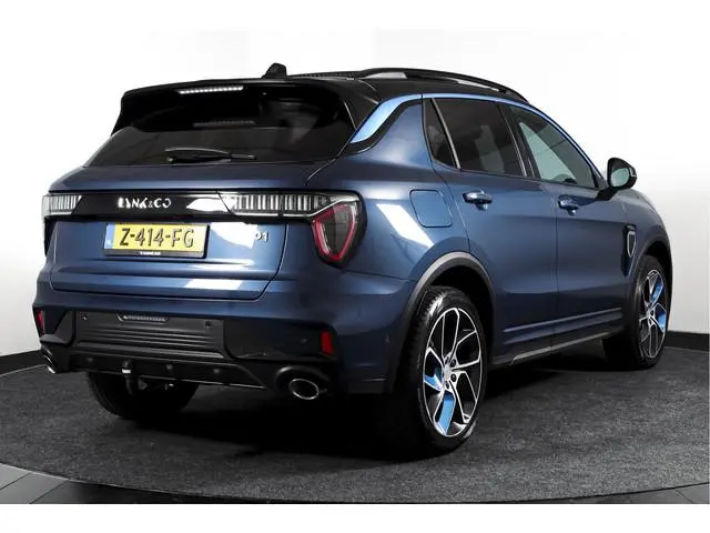Lynk & Co 01 1.5 261 PK PHEV | S/K-panodak | Afn. Trekhaak | Dig. Cockpit | Adapt. Cruise | Stoelver...