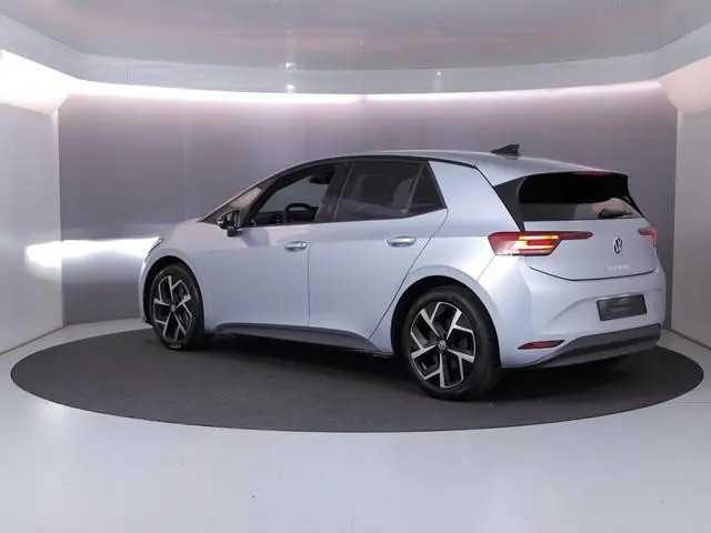 Volkswagen ID.3 Life 50 kWh accu 125 kW / 170 PK Hatchback Elektri Achteruitrijcamera | Carplay