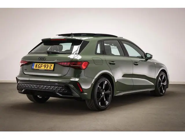 Audi A3 Sportback 35 TFSI S edition | ASSISTENTIE PACK | PANORAMADAK | SFEERVERLICHTING | SONOS DAB...