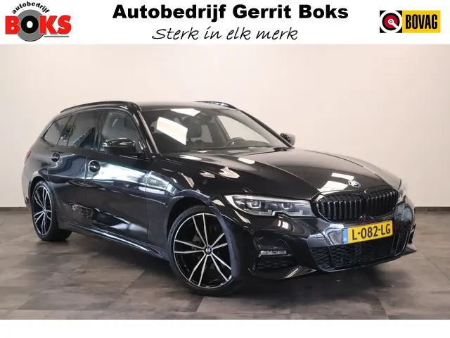 BMW 3-serie Touring 320i High Executive Edition M-sport Navigatie Full-led CruiseControl Stoelverwarming Sfeerverlichting 24 maanden garantie mogelijk (*vraag naar de voorwaarden)