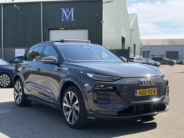 Audi Q6 e-tron Launch edition 83 kWh BOMVOL! | ELEK. TREKHAAK | STOEL VERWARMING VOOR EN ACHTER | KE...