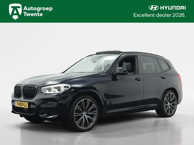 Bmw X3 xDrive30e High Executive | 360 camera | Navigatie | Head up disp