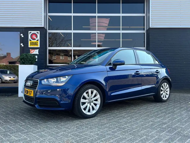 Audi A1 Sportback 1.4 TFSI Attraction Pro Line, Automaat, Bluetooth, Cruise, Trekhaak, Navi, PDC, NA...