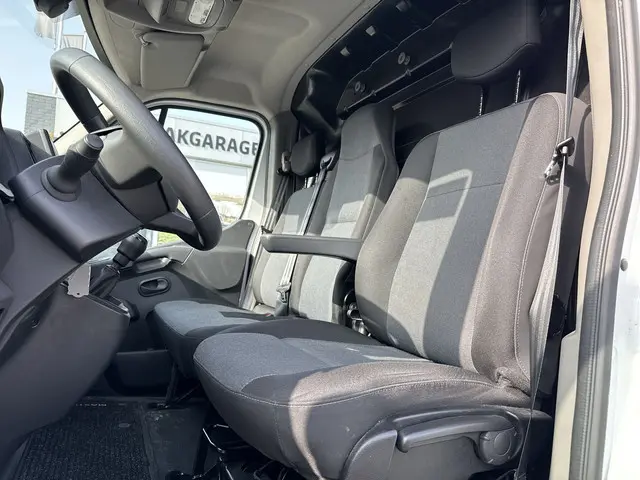 Renault Master T35 2.3 dCi 165 L3H2 DL Energy Comfort |L3H2|AIRCO|CRUISE|R-LINK MEDIA|LED|P-SENSOR A...