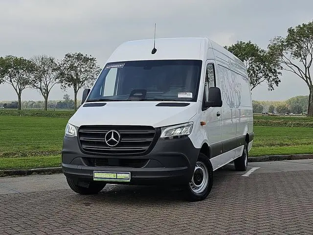 MERCEDES-BENZ SPRINTER 317 L3H2 | Automaat | LED | Camera | MBUX10 | PDC | Airco | Mtf-stuurwiel | C...