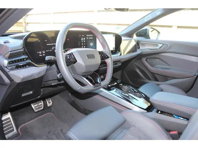 Audi A5 Avant 2.0 TFSI S5 2.0 367pk E-Hybrid Quattro s-Edition Competition HUD 360 gr Cam