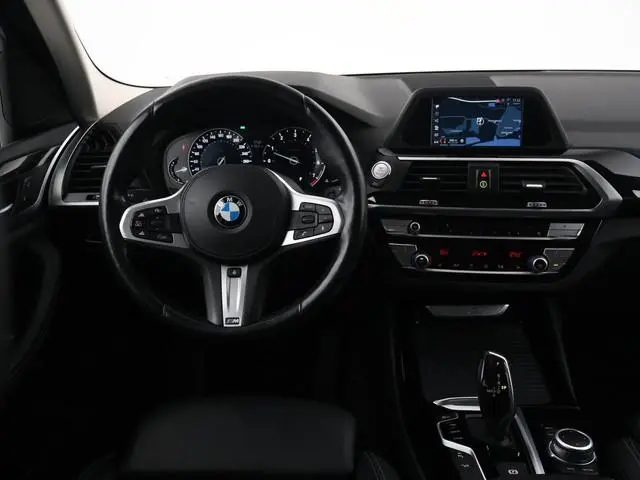 BMW X3 xDrive20i HIGH EXECUTVE M-SPORT + 20 INCH | TREKHAAK | ADAPTIVE CRUISE | DIGITALE COCKPIT