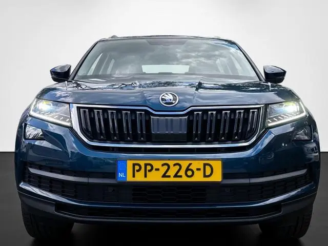 ŠKODA Kodiaq 1.4 TSI ACT 4x4 AMBITION BUSINESS NAVI/TREKHAAK/CARPLAY