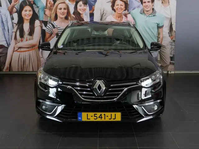 Renault Mégane Estate 1.2 TCe Limited - Inklapbare buitenspiegels - Stoelverwarming - Navi - Cruise