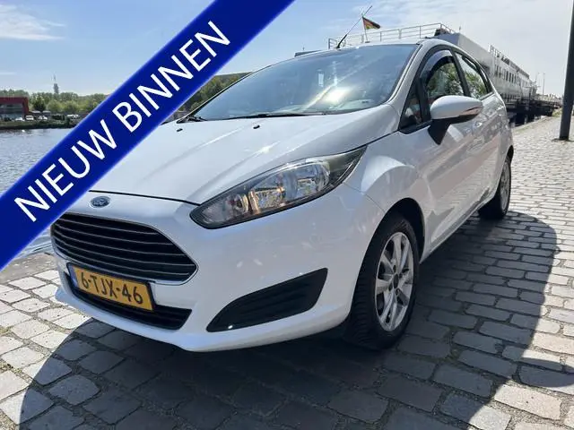 Ford Fiesta 1.0 Style 5 Deurs Navigatie Airco/ecc