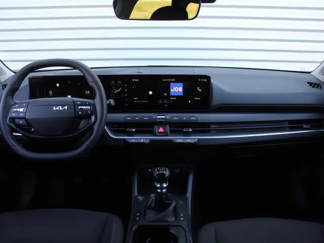 Kia K4