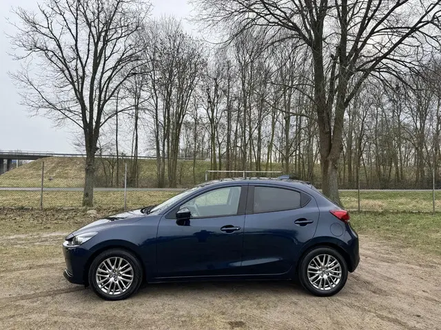 Mazda 2