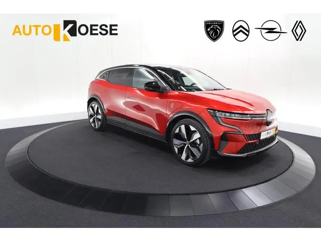 Renault Megane E-Tech Comfort Range Techno 60 kWh | SOH 98,8% | 22kW Boordlader | 360 Camera | Adapt...