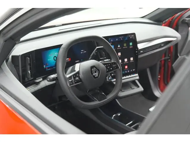Renault Megane E-Tech Comfort Range Techno 60 kWh | SOH 98,8% | 22kW Boordlader | 360 Camera | Adapt...