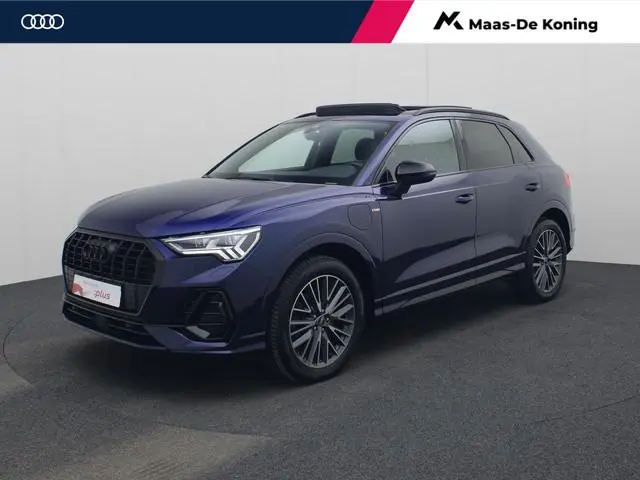 Audi Q3 45 TFSIe 180kW/245PK S Line · Panoramadak · Trekhaak · SONOS · Navigatie · Elektrische stoel...