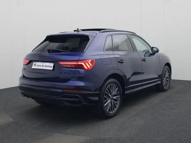 Audi Q3 45 TFSIe 180kW/245PK S Line · Panoramadak · Trekhaak · SONOS · Navigatie · Elektrische stoel...