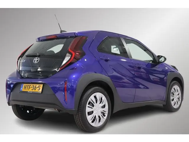 Toyota Aygo X 1.0 VVT-i MT Play, Apple Carplay & Android Auto, Camera, Airco, Cruise Control!