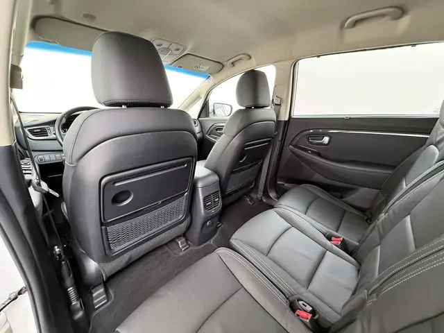 Kia Carens