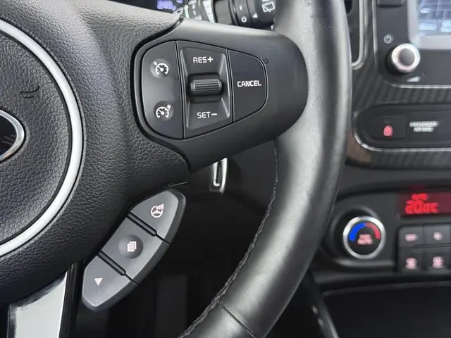 Kia Carens