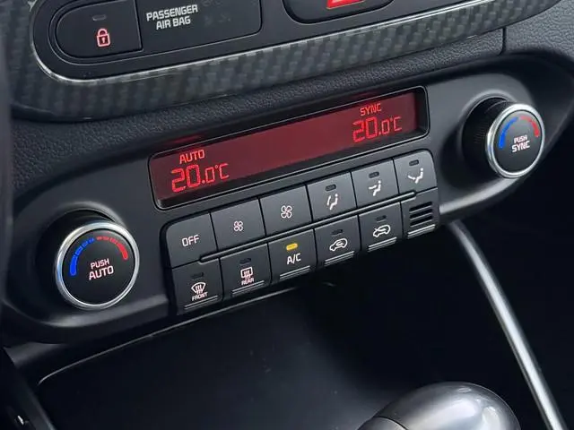 Kia Carens
