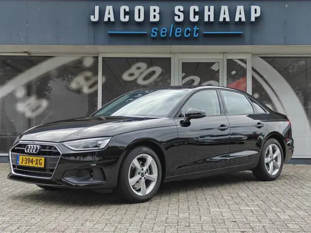 Audi A4 Limousine 35 TFSI Pro Line / Carplay / 17'' LM / LED / Sensoren V+A