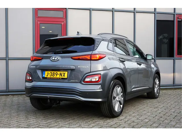 Hyundai Kona EV Fashion 39kWh 3-Fase SOH 93% Trekhaak