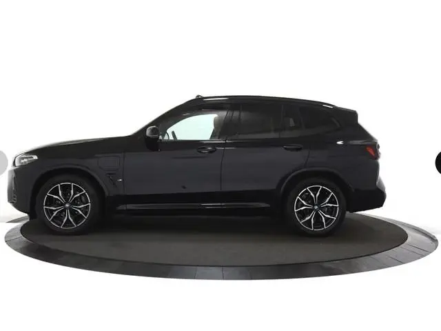 BMW X3 xDrive30e M Sport Panoramadak / Leder / 19 "lm velg  /  Camera