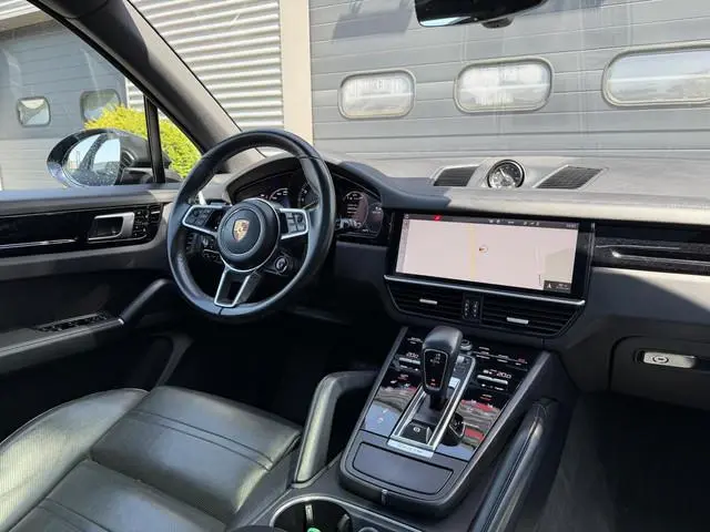 Porsche Cayenne 3.0 E-Hybrid Sport Chrono | Panoramadak | 360* Camera | Stoelventilatie/Verwarming |...