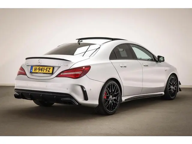 Mercedes-Benz CLA-klasse AMG 45 4MATIC Ambition | PANORAMADAK | SFEERVERLICHTING | RECARO | STOELVER...