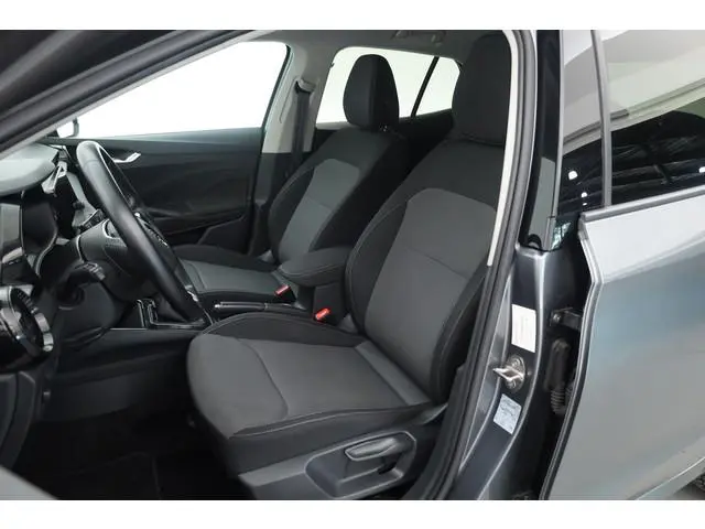 ŠKODA Fabia 1.0 TSI Ambition DSG | Apple CarPlay & Android Auto | Stoelverw. | Airco | All Season |...