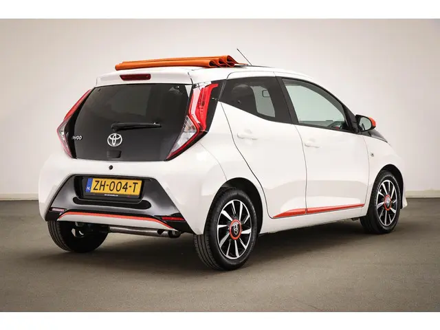 Toyota Aygo 1.0 VVT-i x-otic | VOUWDAK | DAB | APPLE | CAMERA