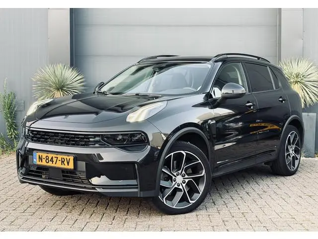 Lynk & Co 01 1.5 Pano/Navi/Camera/BlackStyle