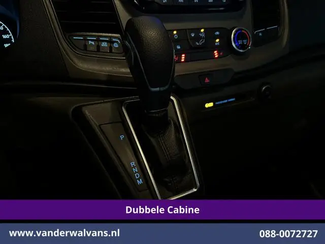 Ford Transit Custom 2.0 TDCI 130pk Automaat L2H1 Dubbele cabine Euro6 Airco | 5-Zits | Camera | Navi...