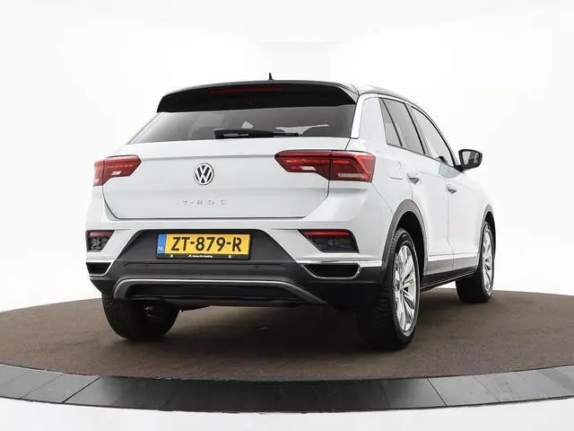 Volkswagen T-Roc 1.5 TSI 150pk DSG Sport Apple/Android Car Play · Elek. Achterklep · Stoelverwarming...