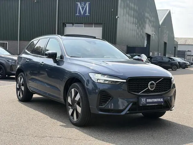 Volvo XC60 Plug-In Hybrid AWD T8 Plus Dark HEAD-UP DISPLAY | 360 CAMERA | PANORAMA DAK | HARMAN/KARD...