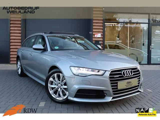 Audi A6 Avant 2.0 TFSI QUATTRO 252PK Lease Edition NL-auto NAP I 18" I Pano I Bose I Keyless I Leer...