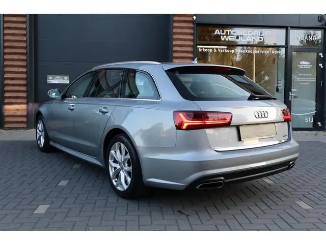 Audi A6 Avant 2.0 TFSI QUATTRO 252PK Lease Edition NL-auto NAP I 18" I Pano I Bose I Keyless I Leer...
