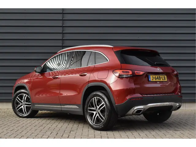 Mercedes-Benz GLA-klasse 250 4MATIC 224pk Premium Plus | Panoramadak | ACC | Memory seats | 360 Came...