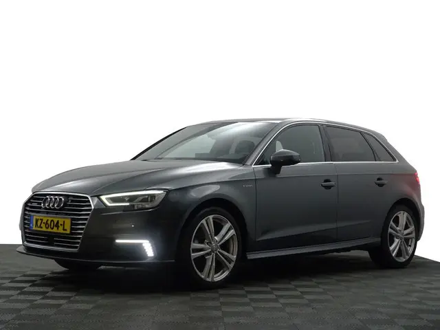 Audi A3 Sportback 1.4 280pk e-tron S Line+ SOH 90%, Facelift, Virtual cockpit, Xenon Led, Keyless, S...