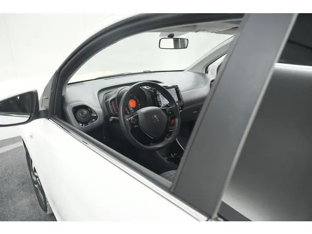 Peugeot 108 1.0 e-VTi Allure TOP! | Elektrisch Vouwdak | Camera | Navigatie | Climate Control